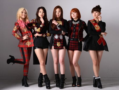 LADIES' CODE